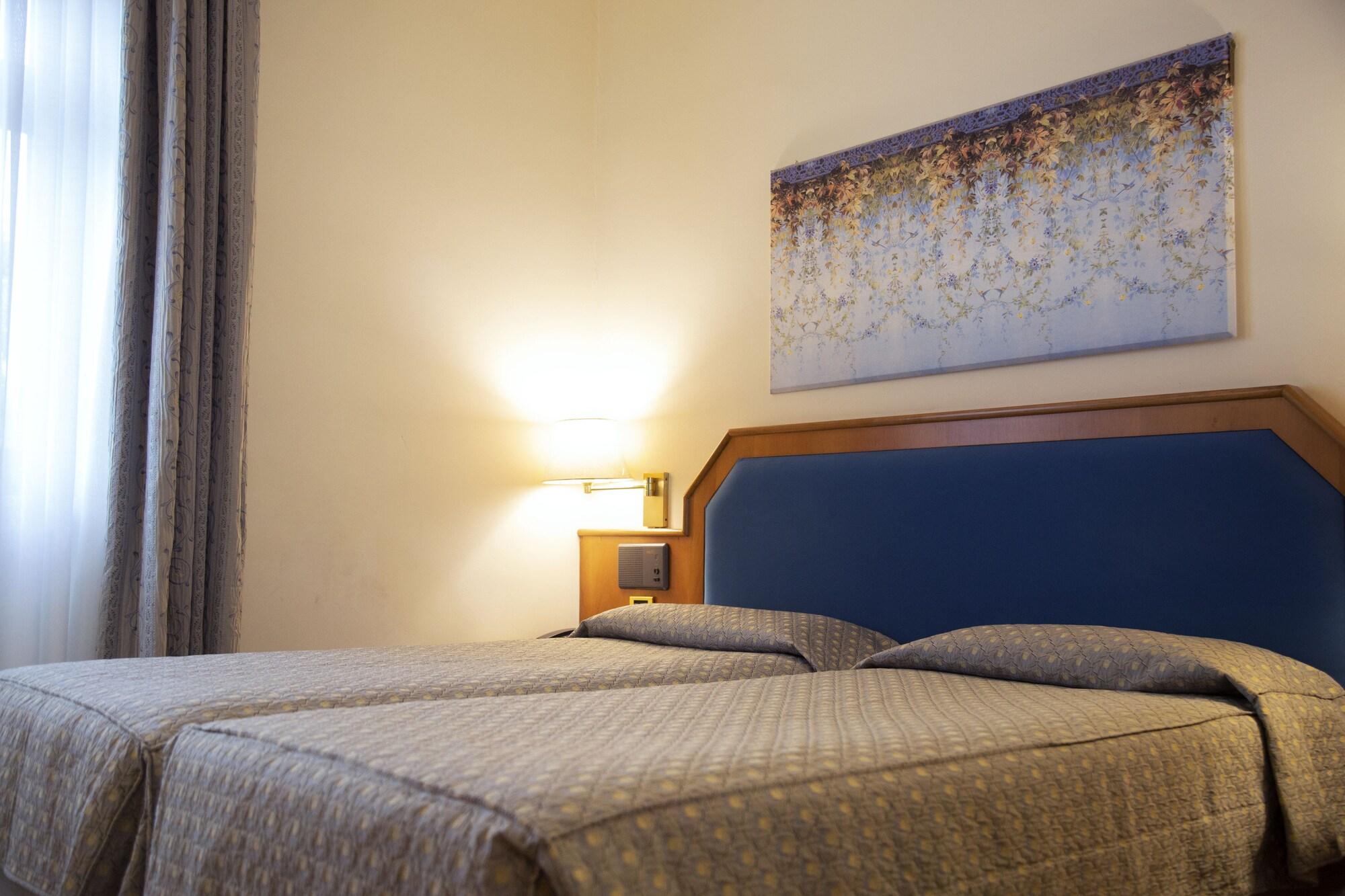 Hotel Ih Milano Eur - Trezzano sul Naviglio