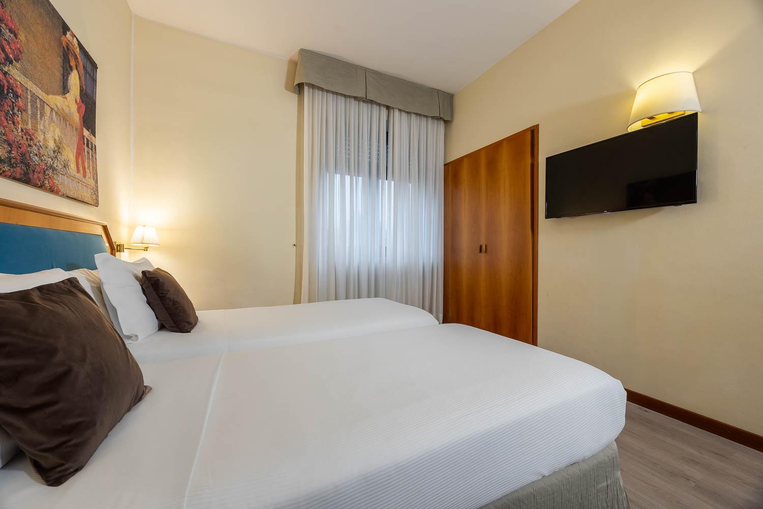 Hotel Ih Milano Eur - 4*