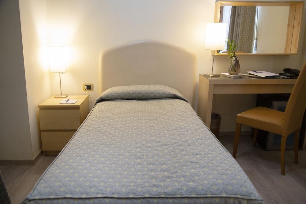 Ih Milano Eur - Hotel