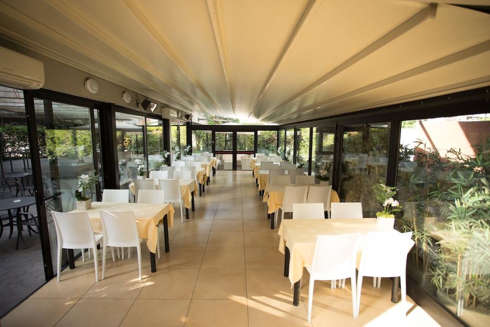 Ih Milano Eur - Hotel