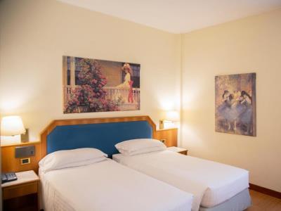 Hotel Ih Milano Eur - Trezzano Sul Naviglio