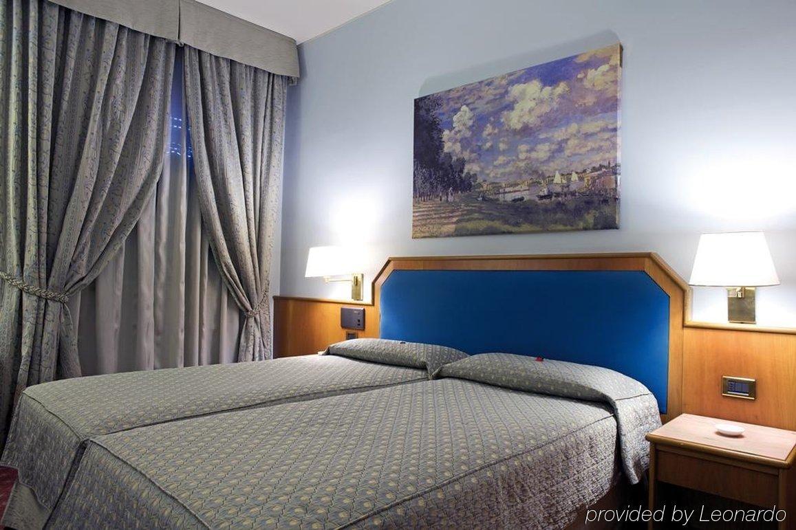 Hotel Ih Milano Eur - Trezzano sul Naviglio